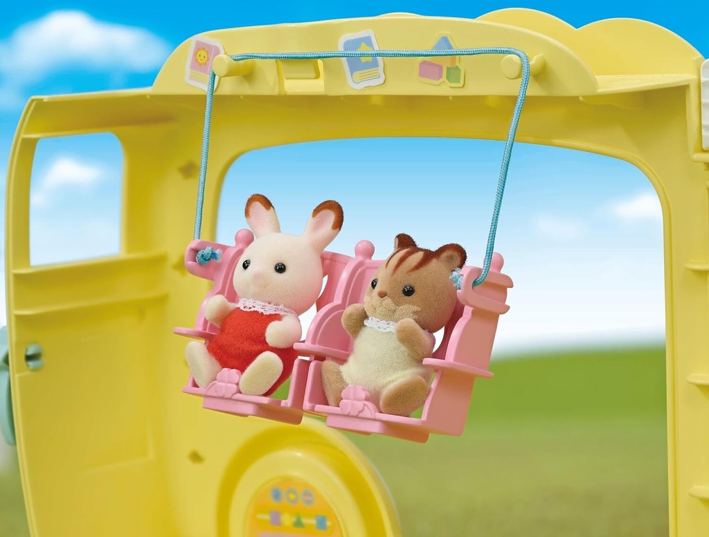 Familias  Sylvanianas Autobus Guardería Divertida del Arco Iris 3a+